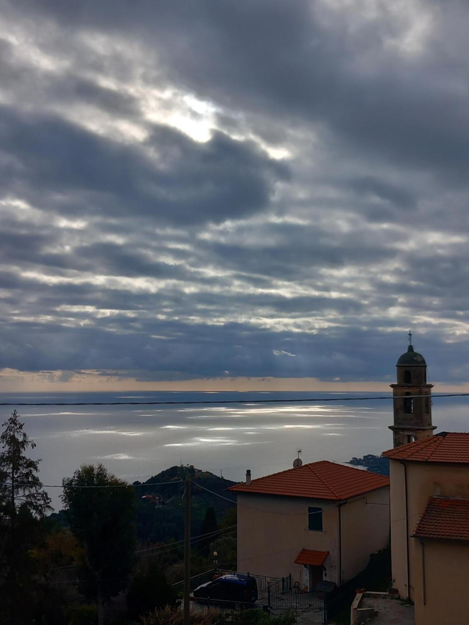 Dolci Risvegli Appartamento Vista Mare Ventimiglia Esterno foto
