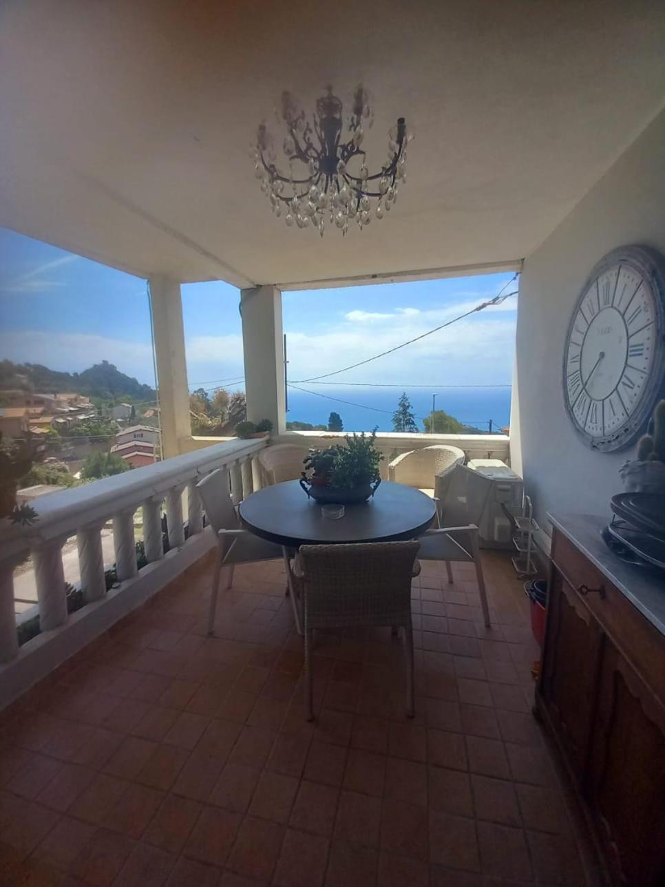 Dolci Risvegli Appartamento Vista Mare Ventimiglia Camera foto