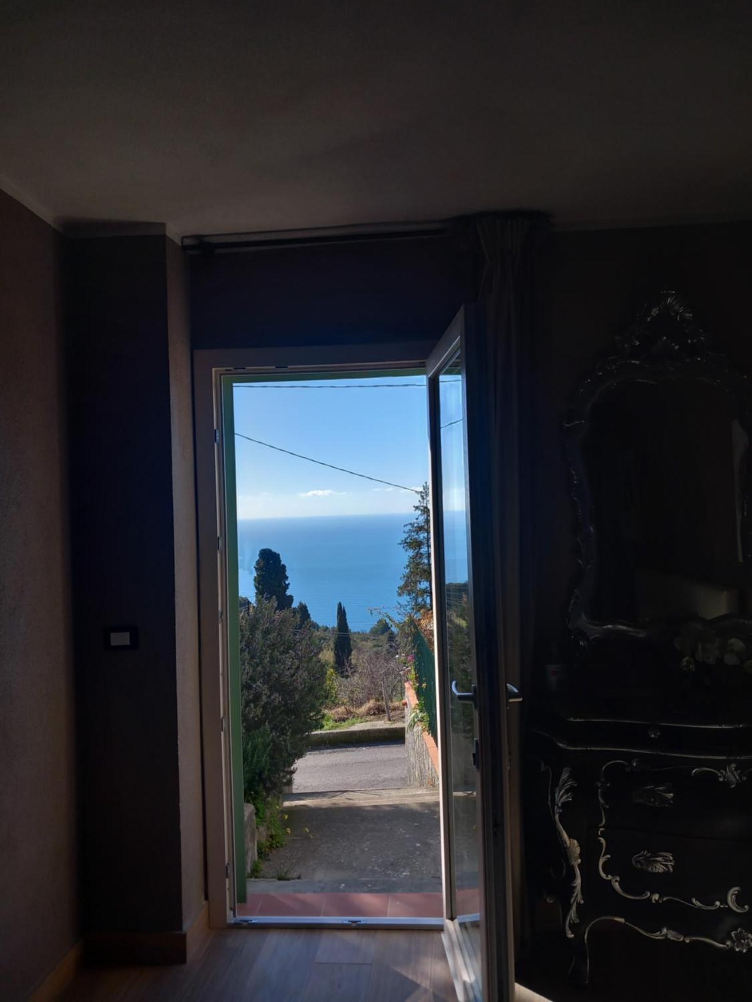 Dolci Risvegli Appartamento Vista Mare Ventimiglia Camera foto