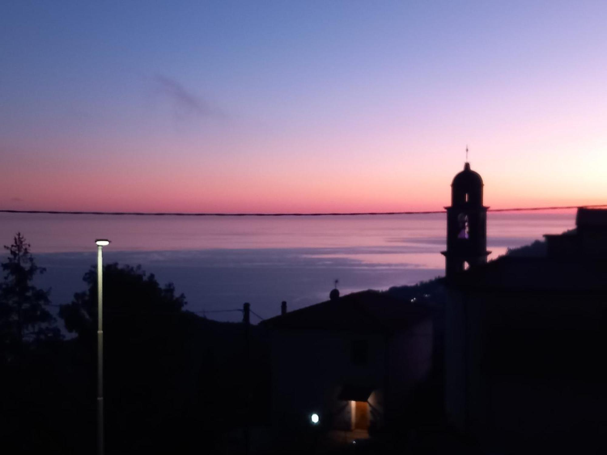 Dolci Risvegli Appartamento Vista Mare Ventimiglia Esterno foto