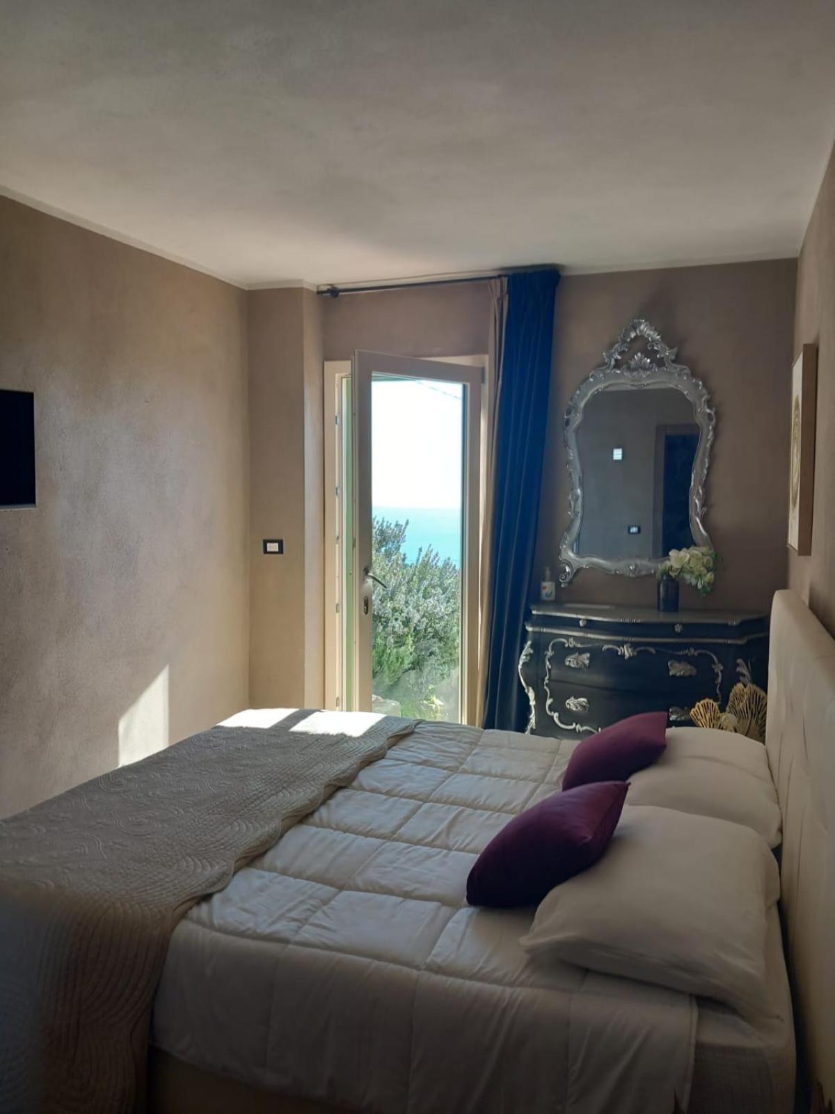 Dolci Risvegli Appartamento Vista Mare Ventimiglia Camera foto